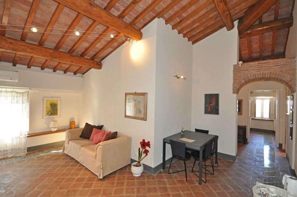 Villa Camaiore By Posarellivillas Santa Lucia  المظهر الخارجي الصورة